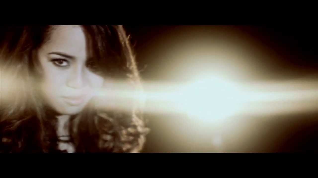 Zendee - Runaway [Official Music Video]