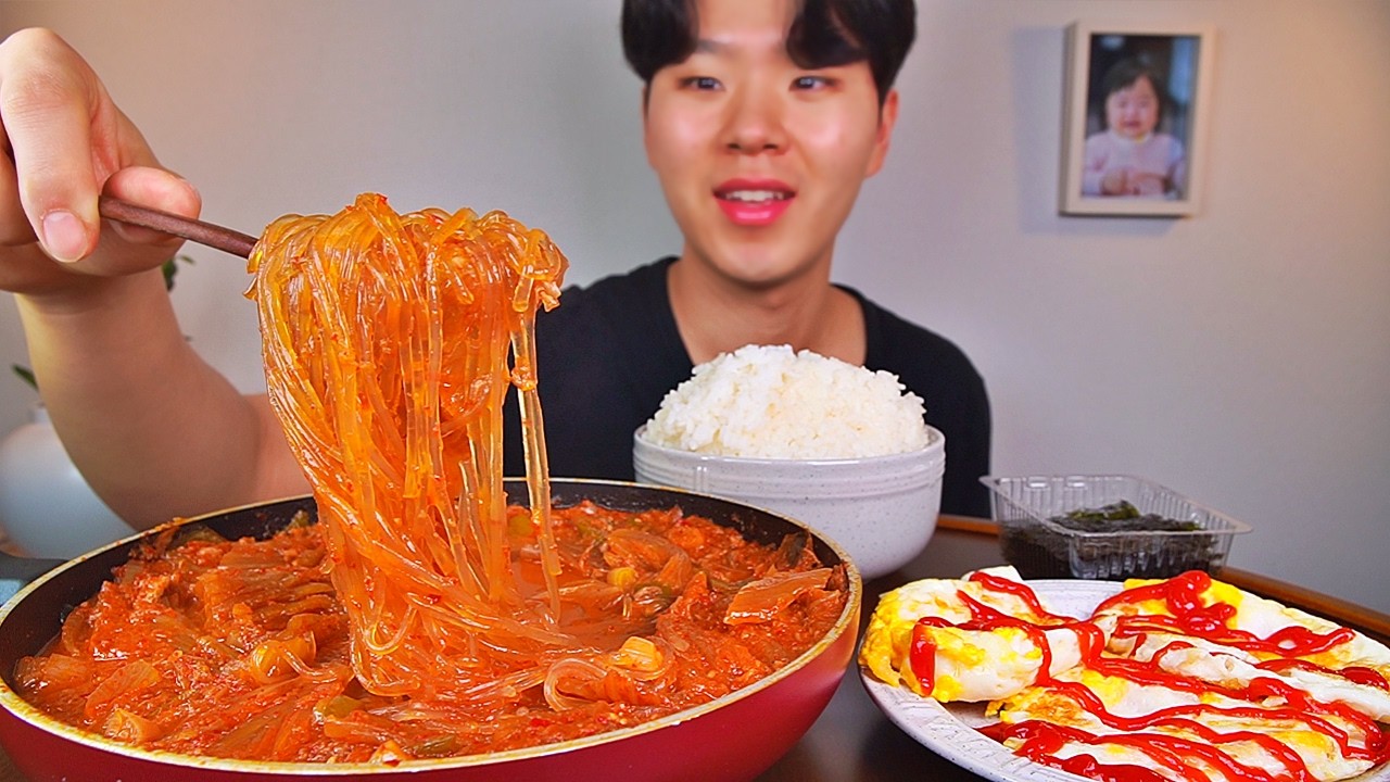 참치김치찌개 당면추가 명절음식 해장은 이겁니다.