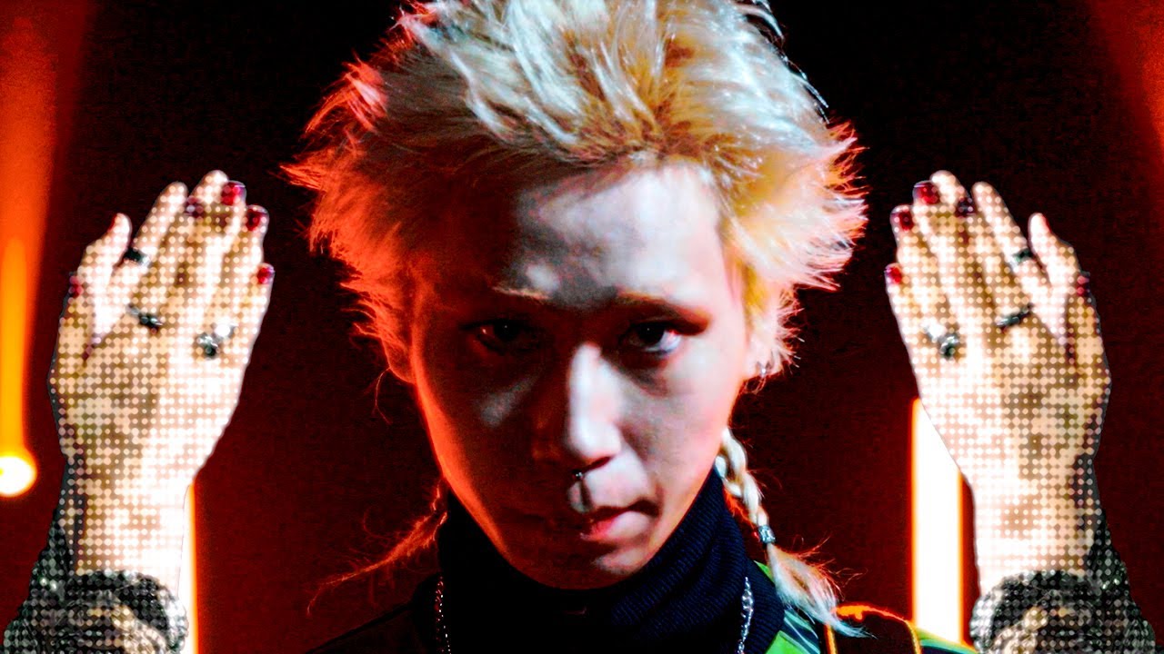 猫背のネイビーセゾン「DANDANDANCE」Music Video