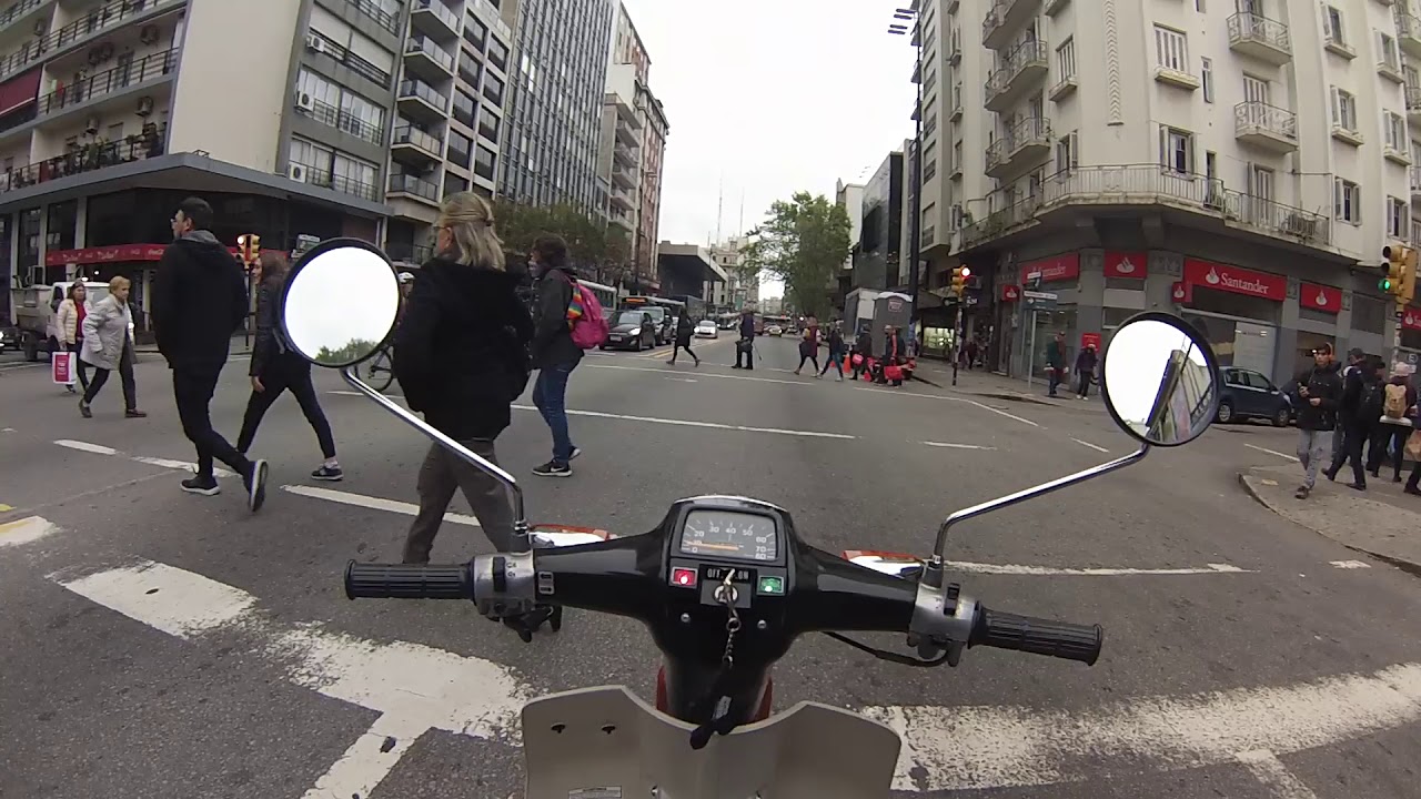 Av. 18 de julio en Yamaha V80 1993
