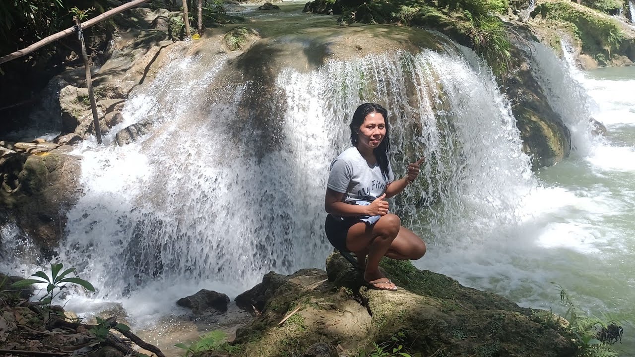 We Toured Siquijor Island In The Philippines & A BEAUTIFUL Ladyboy Sighting 😃