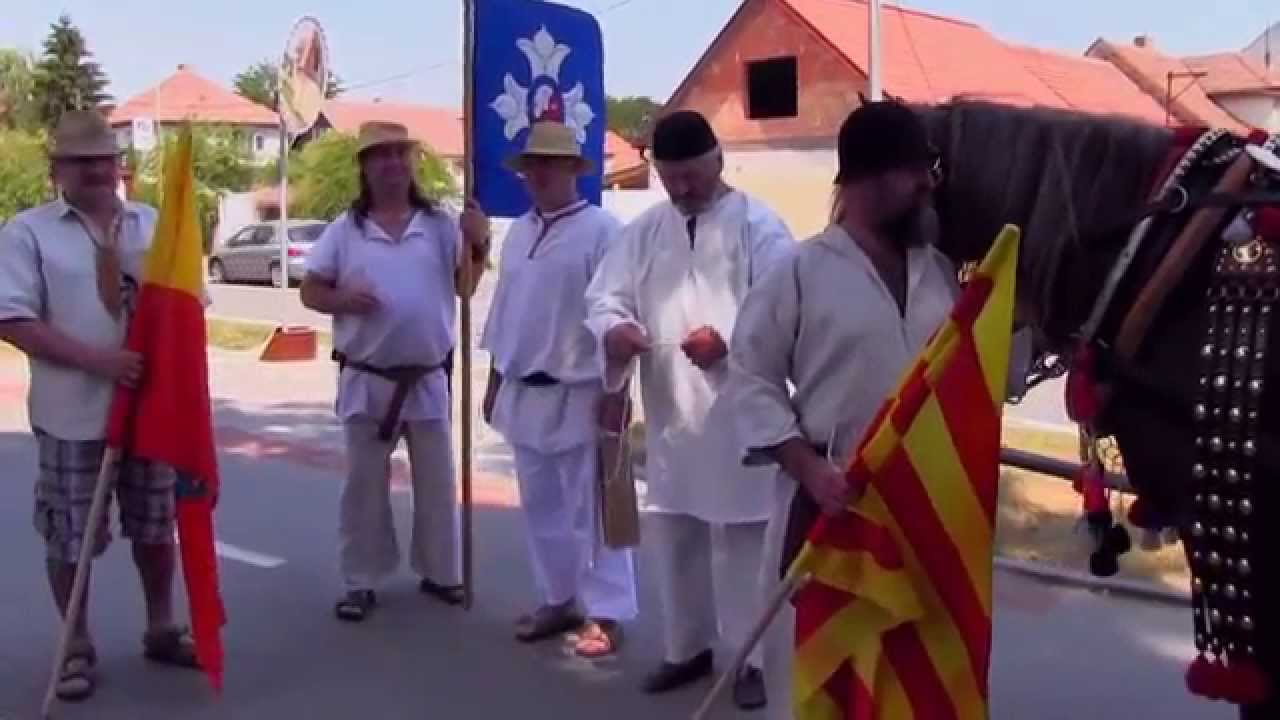 RATÍŠKOVICE-Scházení na poutní místo k Liliovému kříži na Náklo