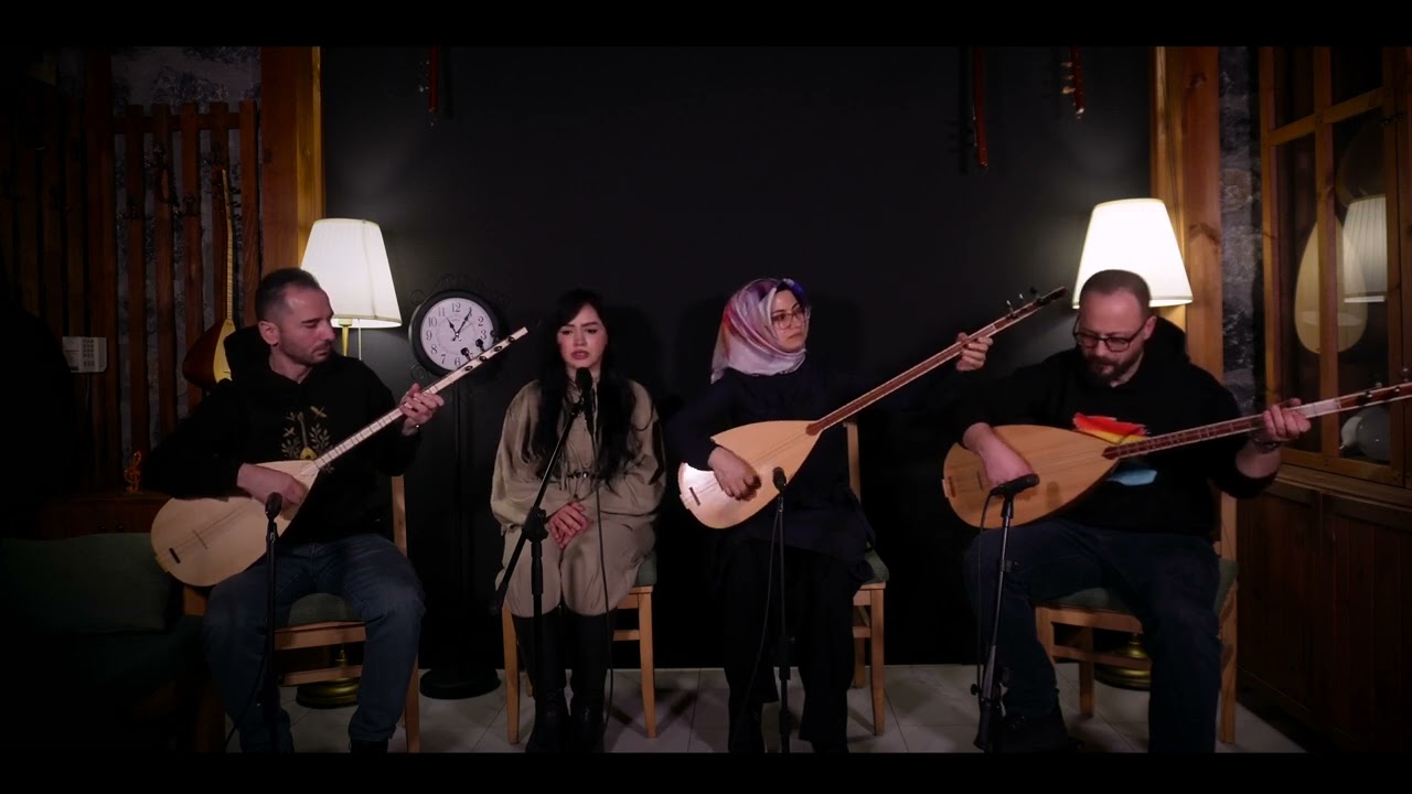Zeyno Metin Bengi Bağlama - Elma attım yuvarlandı