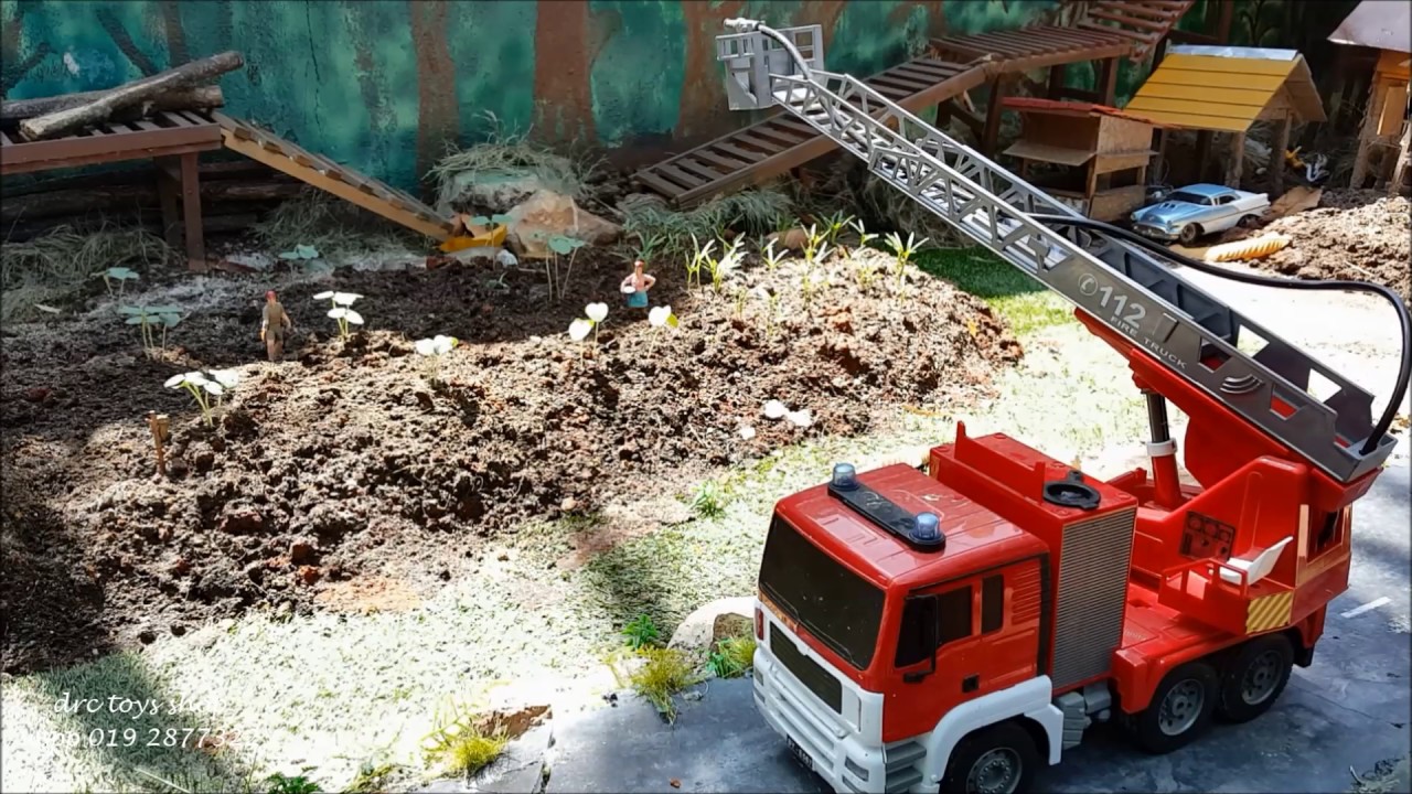 SPEC AND FUNCTION LORI BOMBA DRC TOYS