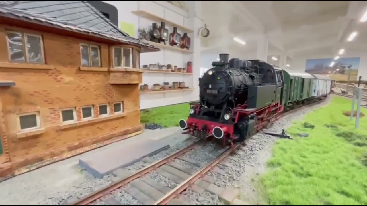 Gauge 1 steam locomotive BR 80 009 in service