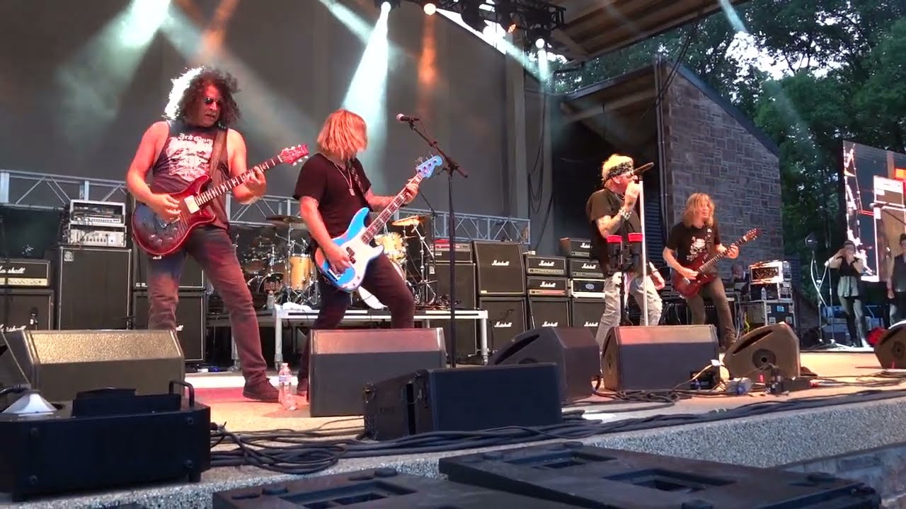 Jack Russell’s Great White - Rock Me
