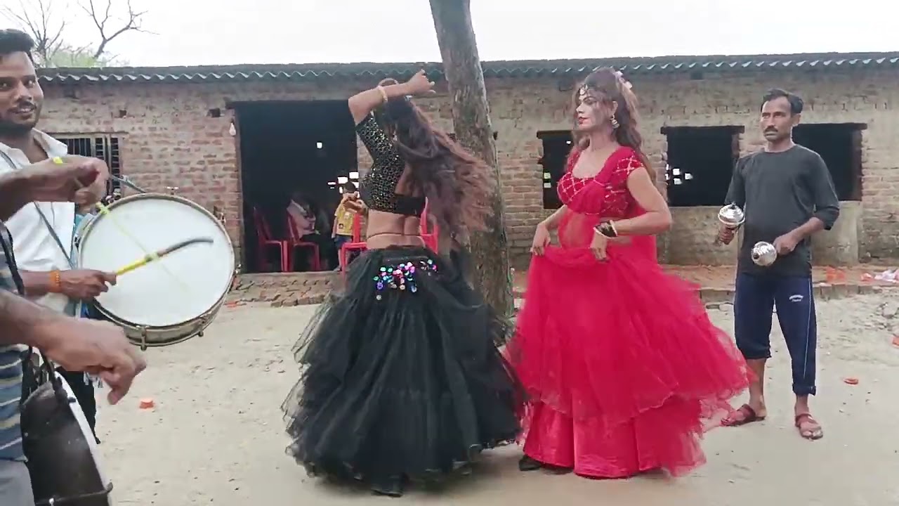 #dance #dance #bhojpuri gana #kis Mein kism ke lagati chhutki na Nadiya ho#