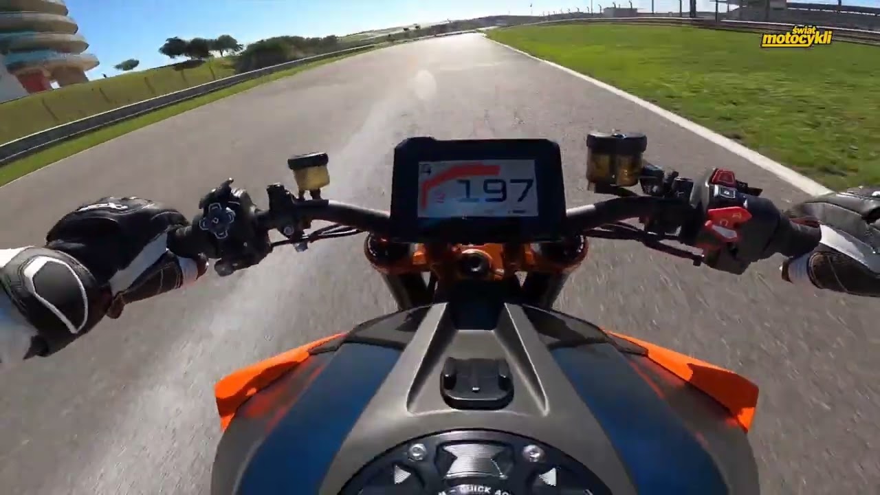 KTM 1290 Superduke R 2020 – Recensione, Prova su Strada e Pista
