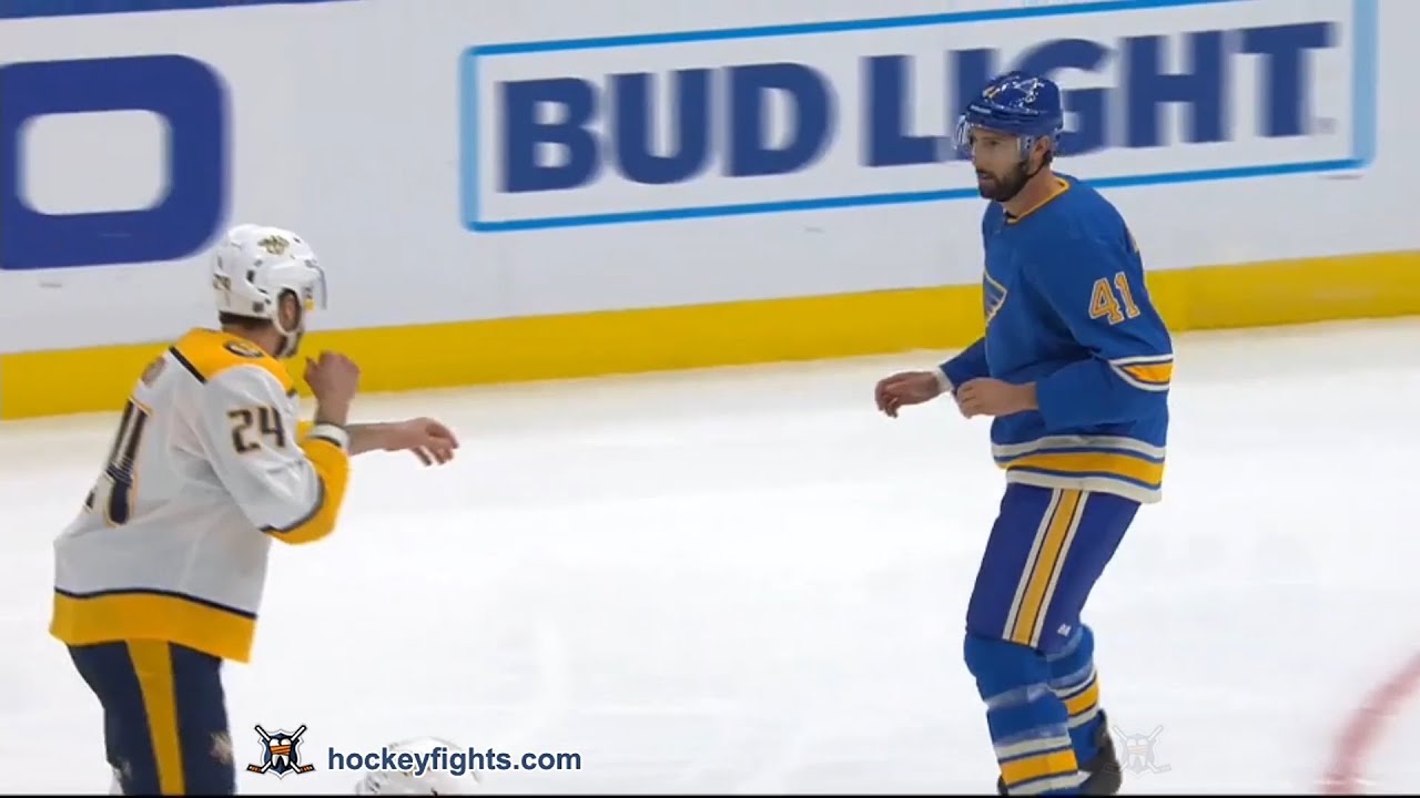 Jarred Tinordi vs Robert Bortuzzo Feb 15, 2020