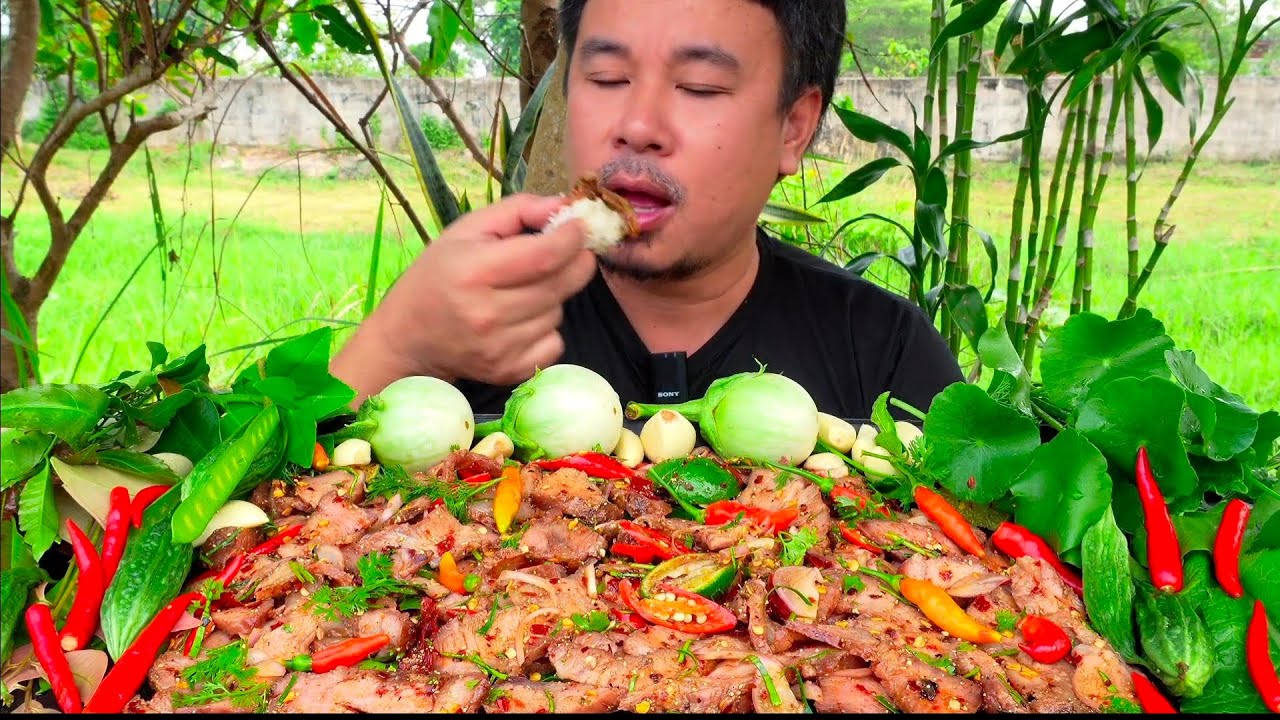 น้ำตกคอหมูย่าง