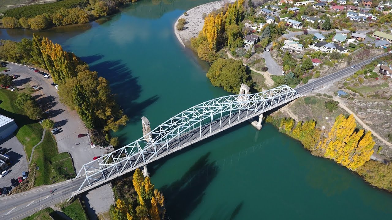 Autumn on the Clutha at Alexandra, New Zealand