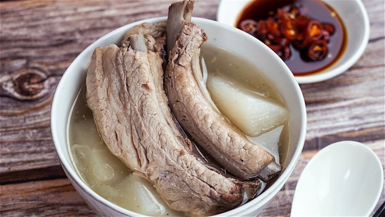 【1mintips】調味簡單，原汁才好喝！原汁排骨湯，鮮美甘甜到底關鍵何在？讓老師一次破解，簡單原汁排骨湯，為何大受歡迎！