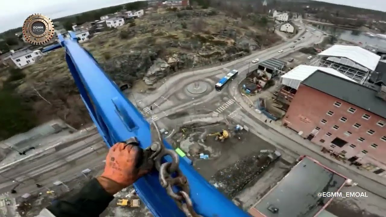 How Is Tower Crane Assembly and Installation Done?