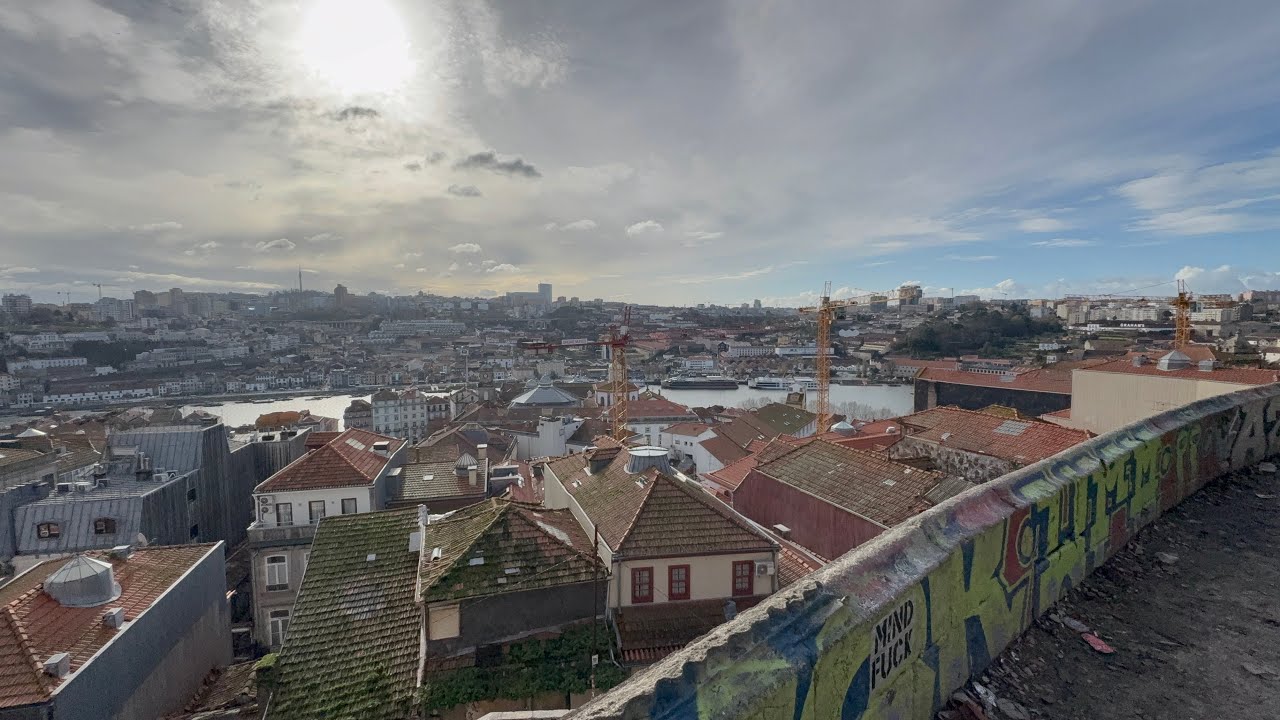 Portugal 36 Porto - Walking｜Miradouro da Vitória｜R. da Batavia da Vitória｜R. da Vitória｜Escadas da…