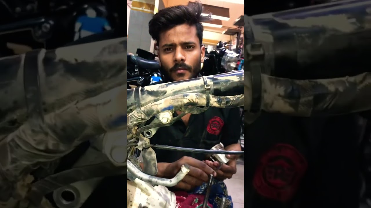 why does royal enfield give white smoke 😯white smoke problem solution #bullet #smoke #whitesmoke