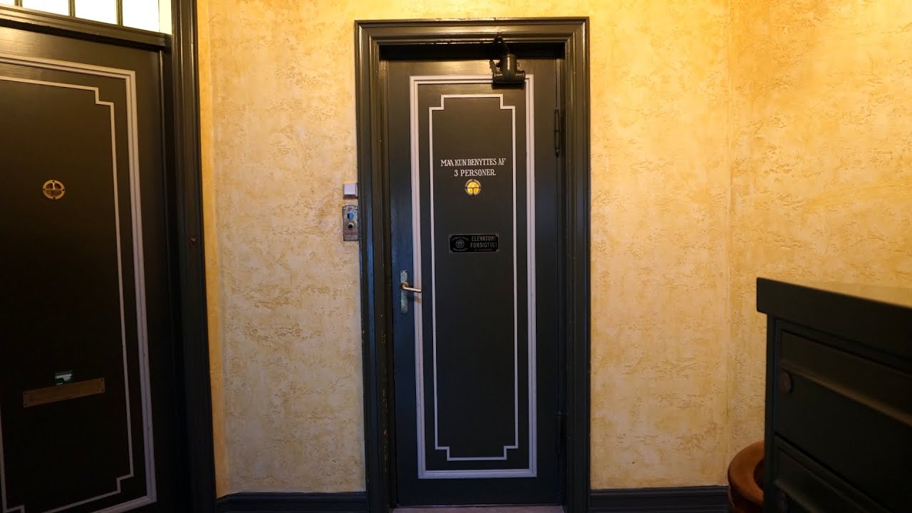 1930 Thomas B. Thrige single-speed traction elevator @ Høyrups Alle 2, Hellerup, Denmark