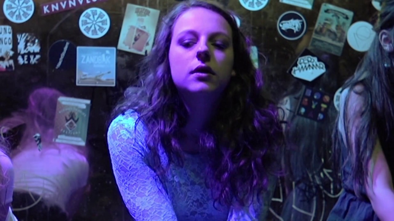 ( x Y x ) Aflevering 5: Op Het Toilet