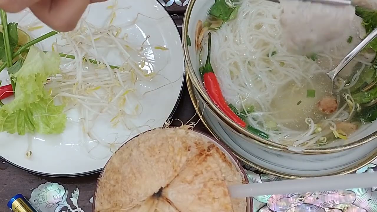 HỦ TIẾU 《CÁ THÁC LÁC VÙNG SÔNG NƯỚC HẬU GIANG》#food #vlog 