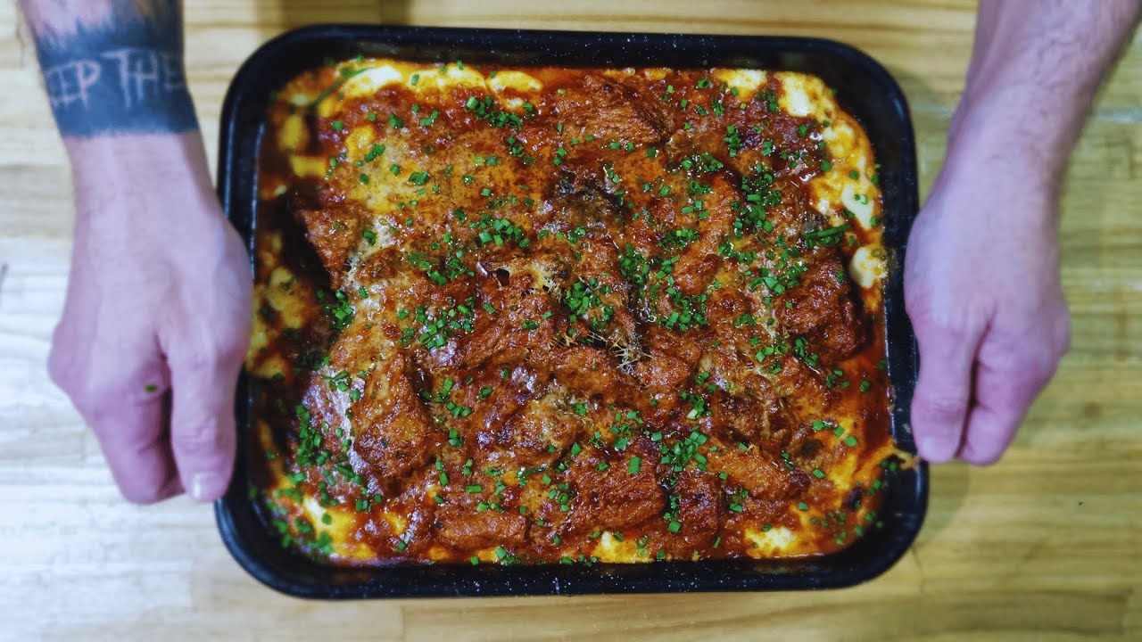 POLENTA CON CARNE Y MUUUUCHO QUESO.