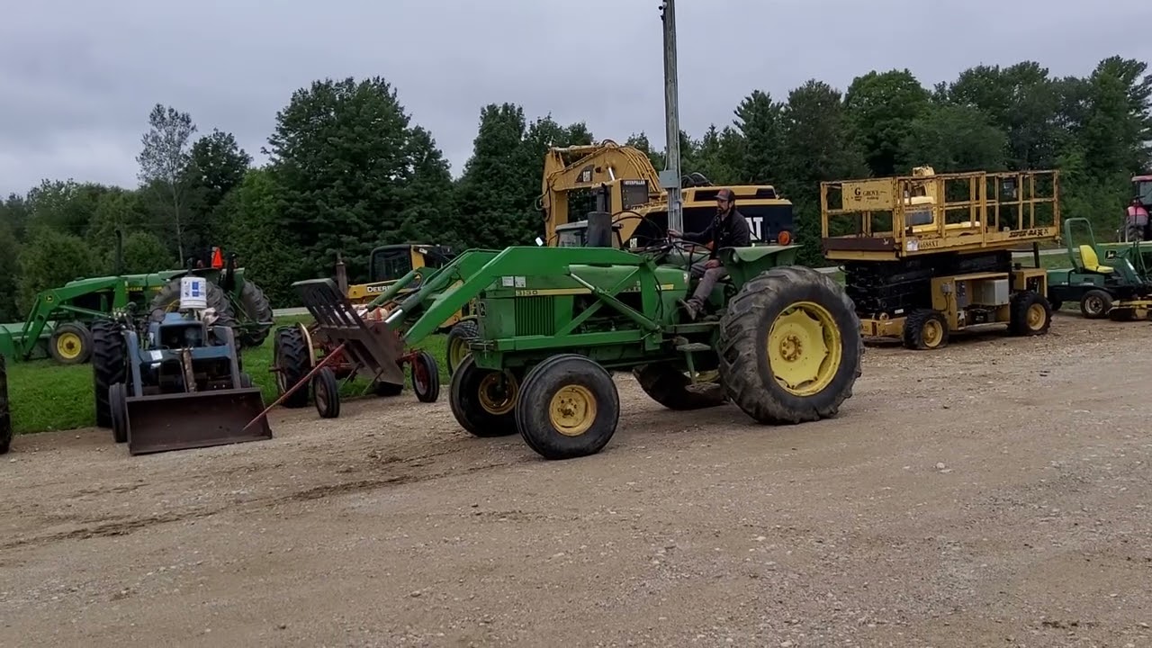 John Deere 3130 Tractor