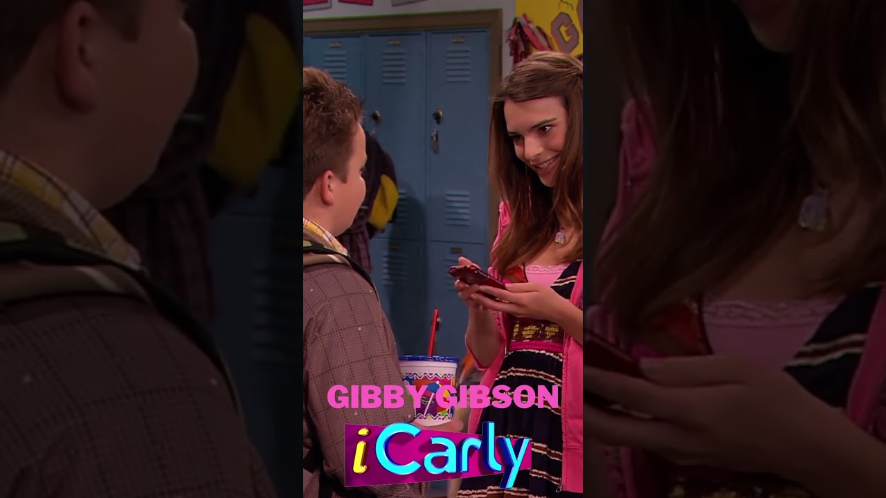GIBBY GIBSON or SAM PUCKETT? Vote in the Community Tab! 
