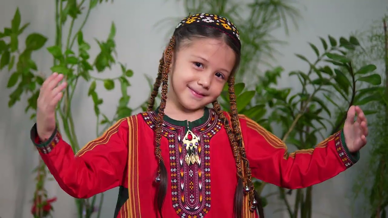 Melek & Mahek Esenovalar Eje eje (Offical clip)