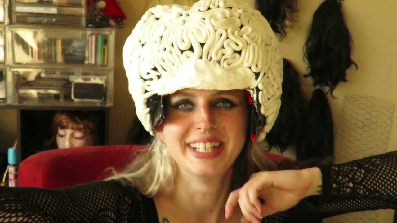 DIY ALIEN HEAD PIECE | pt.1 of Mars Attacks costume | Sara Saberi