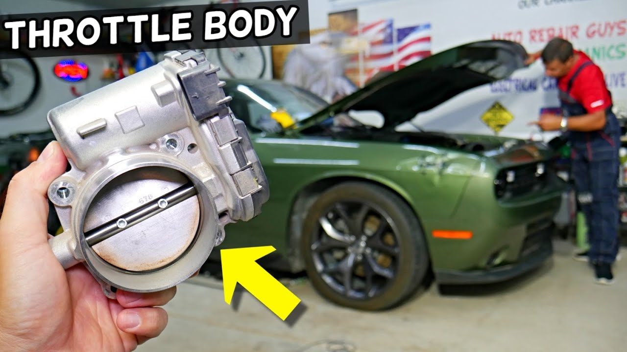 Место снятия и замены корпуса дроссельной заслонки Dodge Challenger