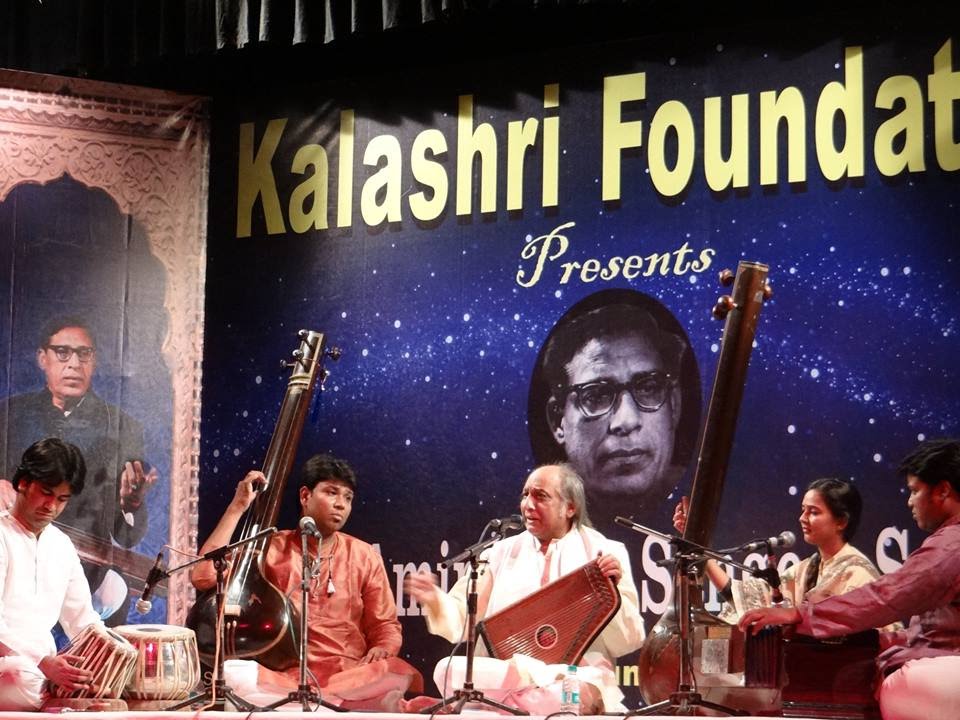 Ustad Amir Khan Sangeet Samaroh-2016 : Ustad Iqbal Ahmed Khan reciting Raaga Jogkauns