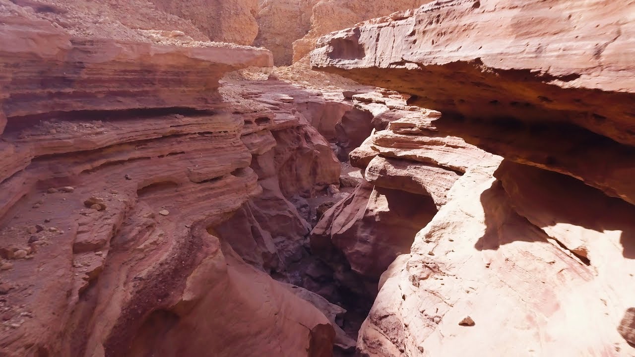 Red Canyon, Eilat, Israel - 4K drone video - OKMediaProducties