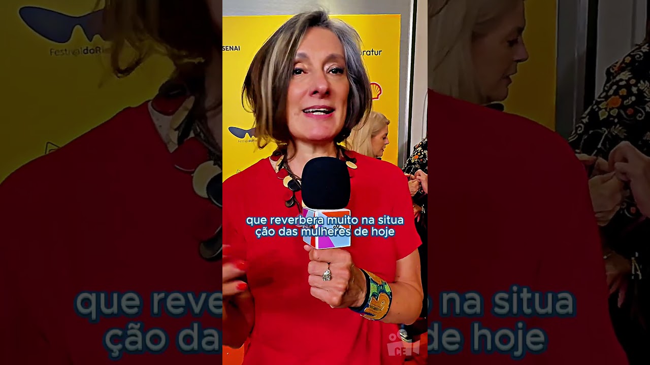 Entrevistou a Diretora Fl&aacute;via Castro, que diretora do filme Cyclone #centralnofestivaldorio