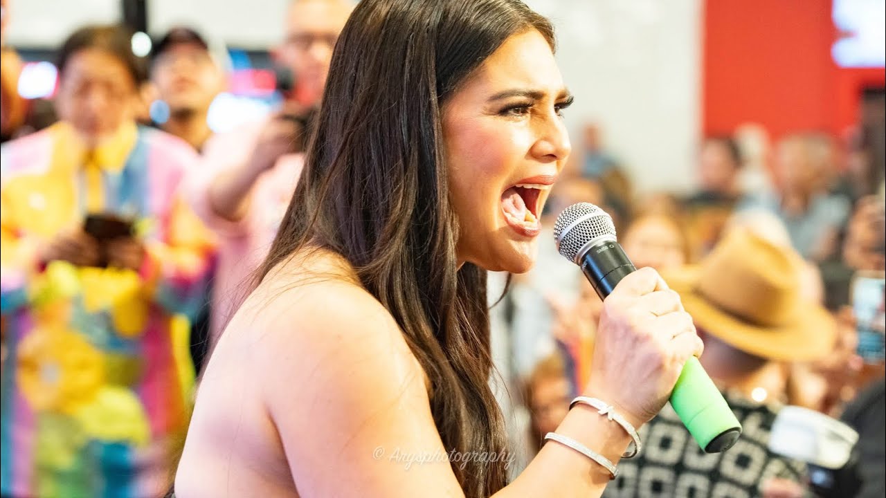 Vina Morales - live in Fiesta in America @ American team mall NJ #vlogs #vinamorales