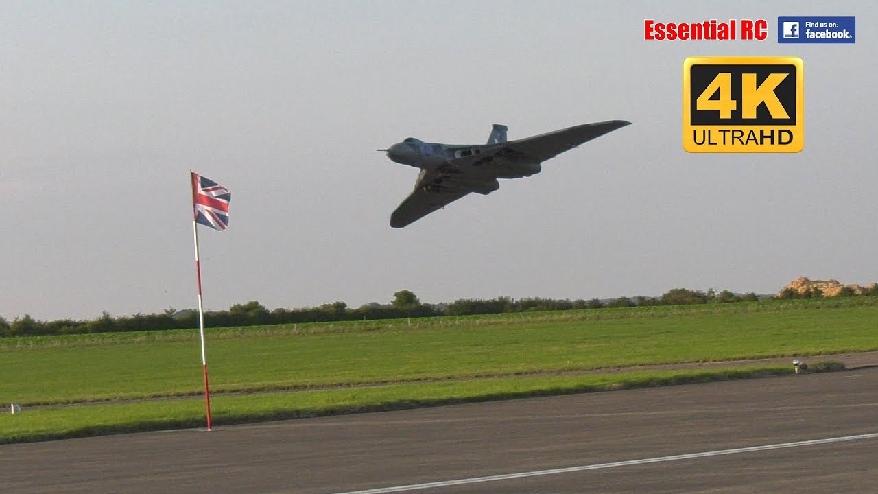 AVRO VULCAN bomber jet with NERF whistles for SOUND ! (BMFA NATS 2017) [*UltraHD and 4K*]