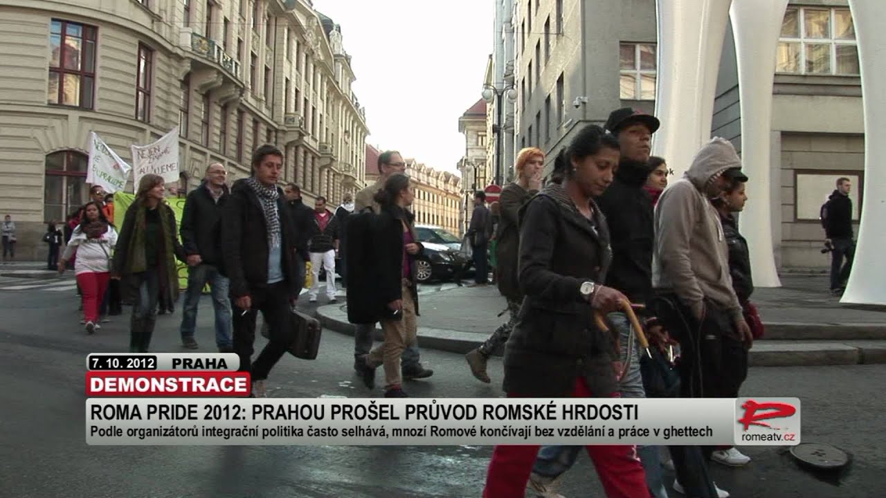 Roma Pride 2012: Prahou prošel průvod romské hrdosti