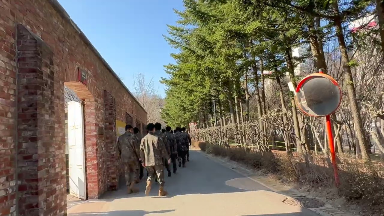 4K Walking Dongnimmun Gate in Seoul , Korea