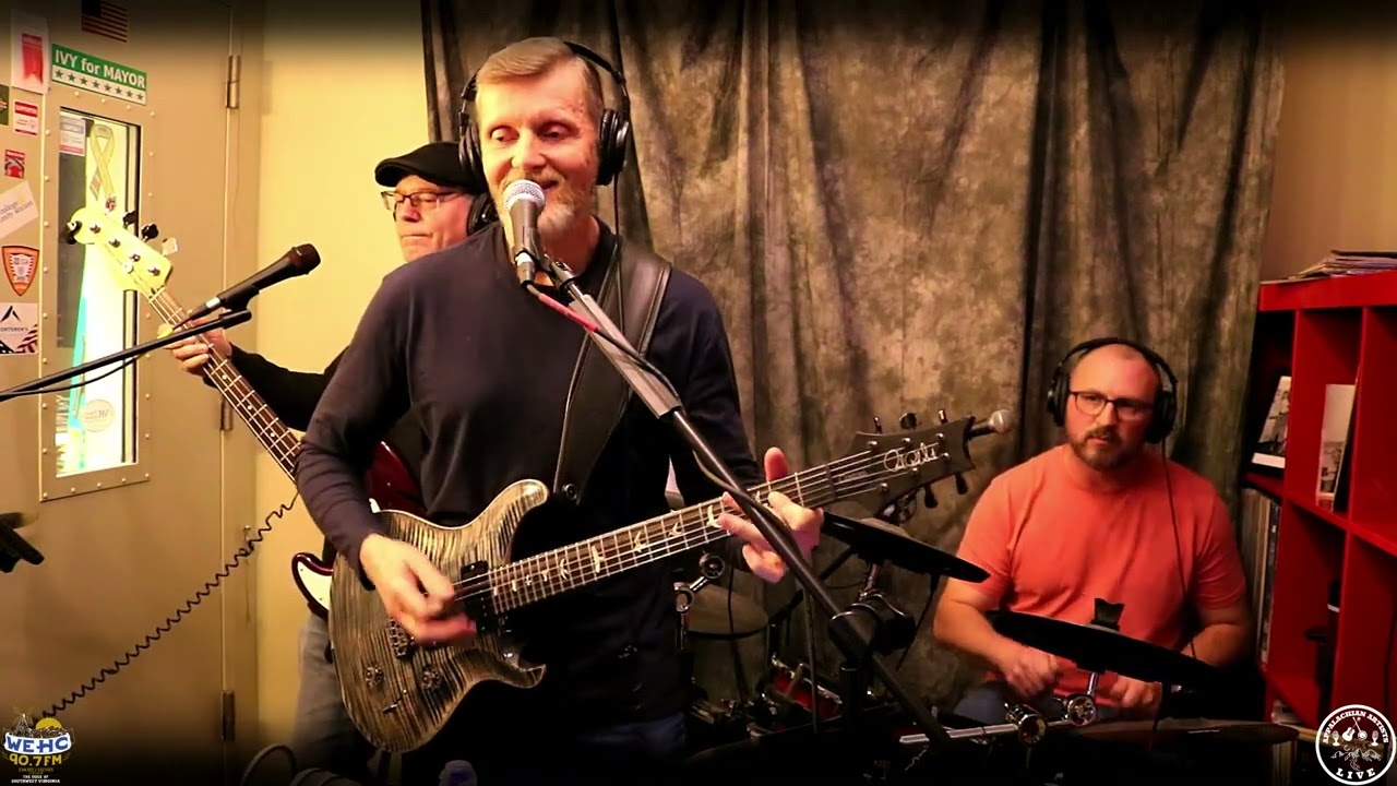 The No Daddy's - Dark Night (The Blasters Cover) - Live Video