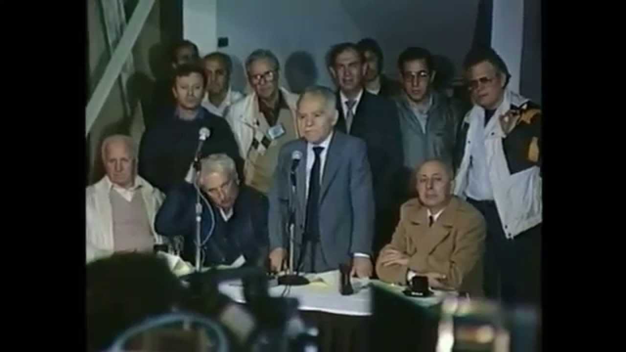 The Spielberg Film Archive - Yitzchak Shamir in Hatikwa Quarter during the Gulf War