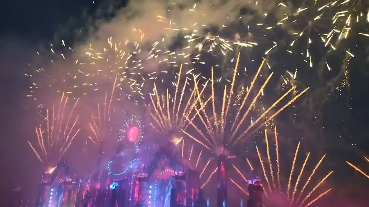 The Endshow | Defqon.1 2025 | Sound Rush & Sogma ft. Ekaterina Shelehova - Stay With Me