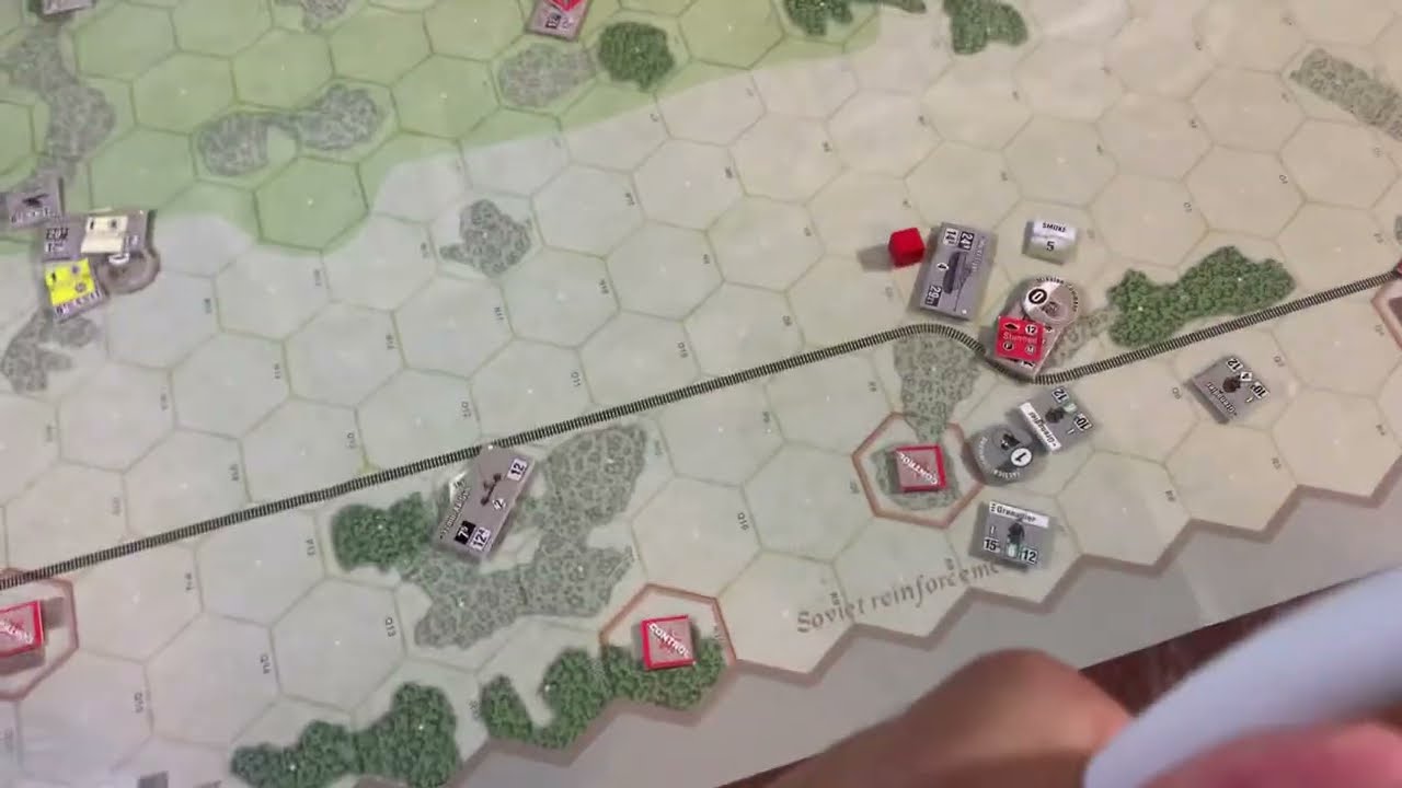 Fighting Formations (Grossdeutschland Div):  Battle for Kharkov.  Scenario 16 video 9