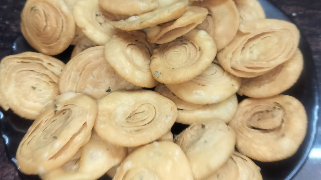 recipe with deepali jain  is live with layered mathri
