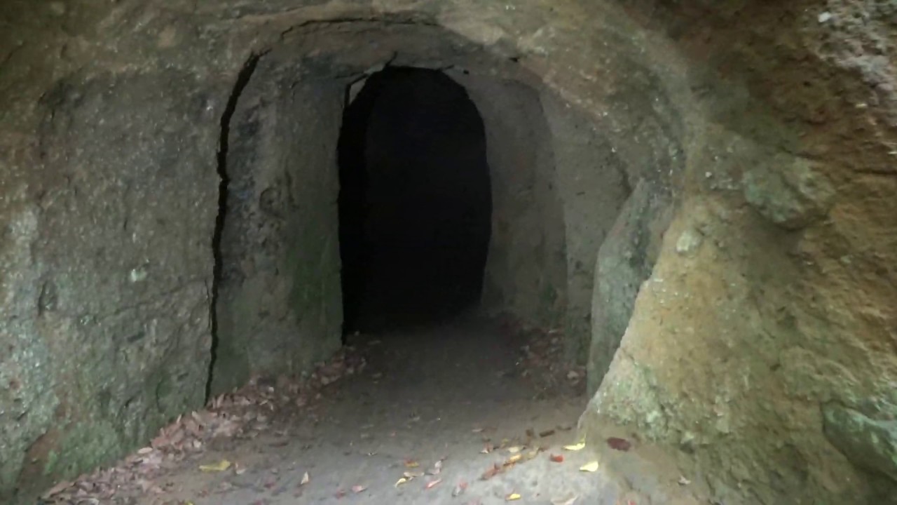 Mysterious Caves in Königswinter, Germany (Siebengebirge, Drachenfels)