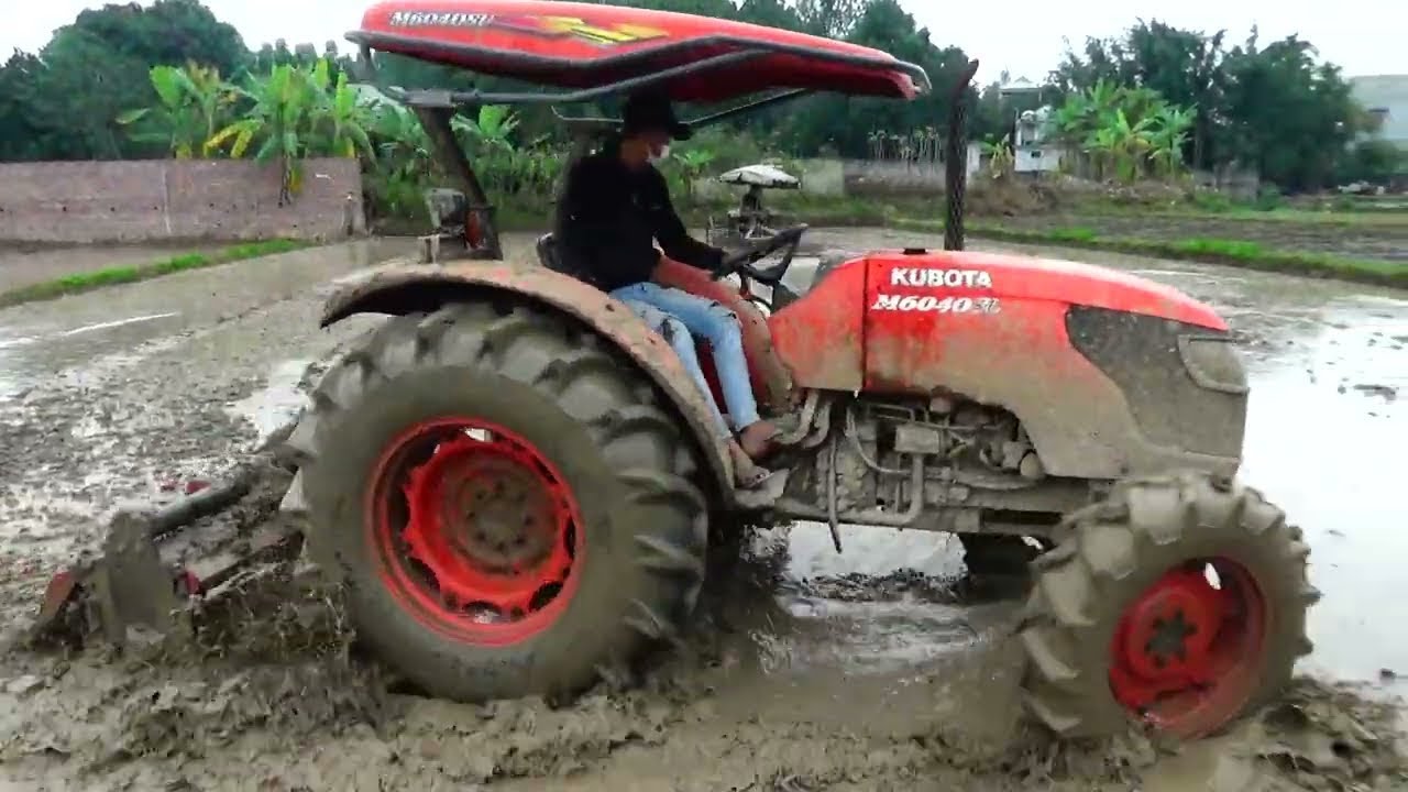 Sức Mạnh Thật Sự Của Máy Cày Kubota Trên Ruộng Lầy | locnhitv