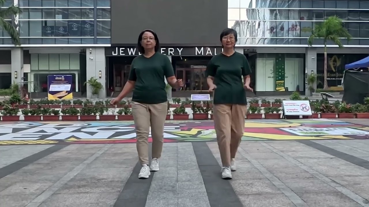 Love Potion 666 - Line Dance (Beginner Level) Rob Fowler (ES)  October 2025 ( Demo - L2D Myanmar)