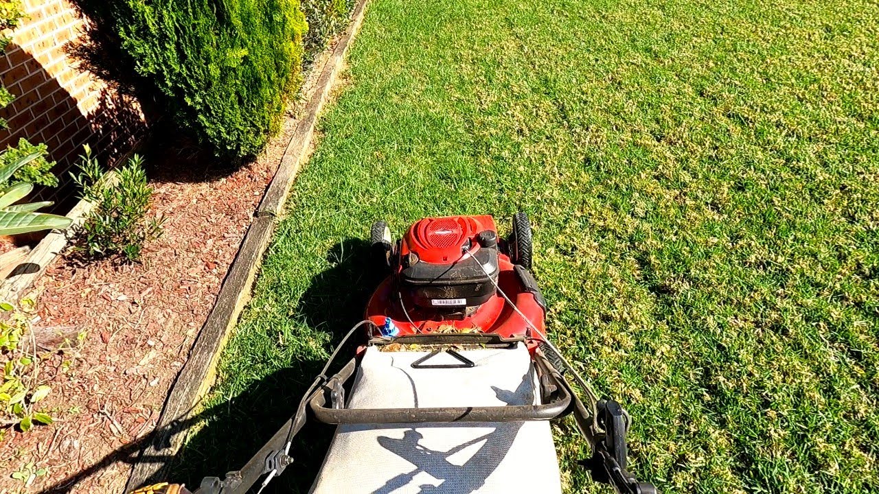 Lawn Mowing - SPRING HAS COME EARLY! Mowing with my TORO - Edging, Trimming, Mowing and Blowing!