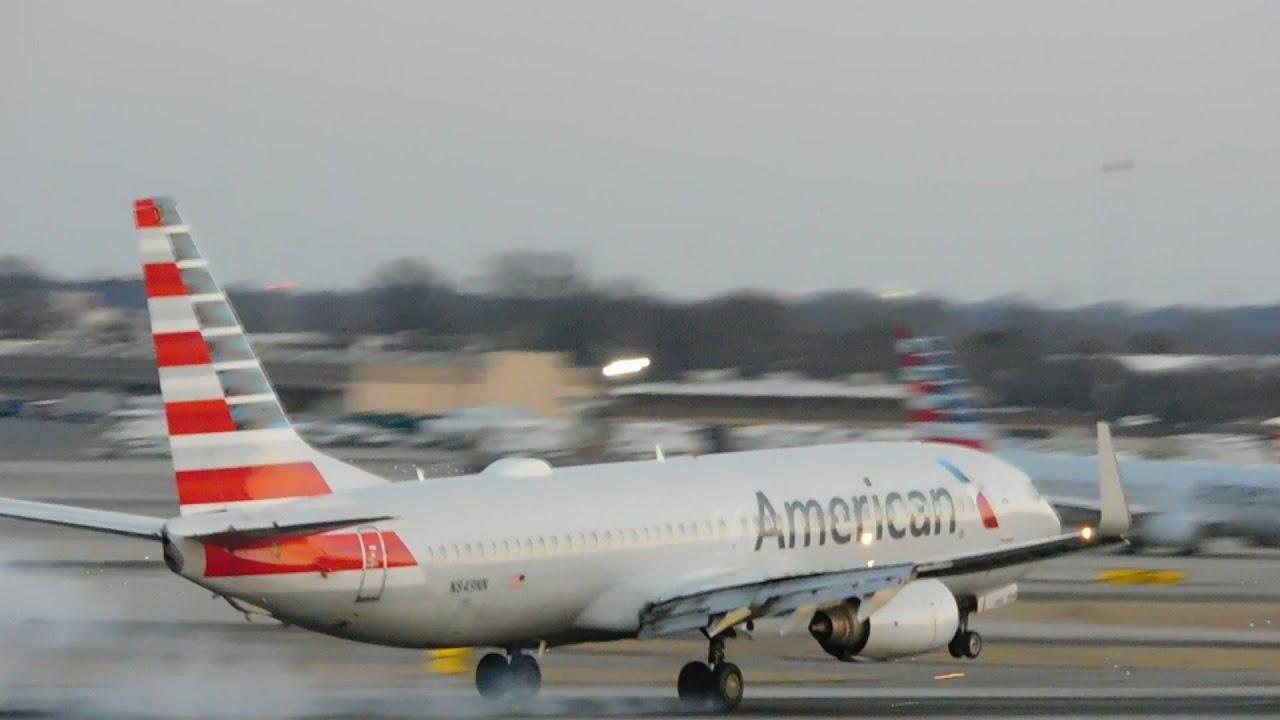 30 MINUTES of TAKEOFFS & LANDINGS | Charlotte Douglas Airport Plane Spotting