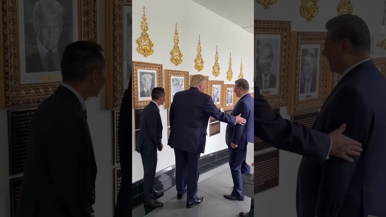 СРОЧНЫЕ НОВОСТИ: Трамп рассмешил Си &laquo;автографированным&raquo; портретом Байдена