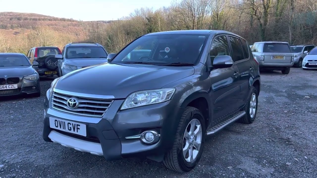 Toyota RAV-4 2.2 D-CAT 2011 года выпуска с автоматической коробкой передач. Этот RAV4 третьего по...