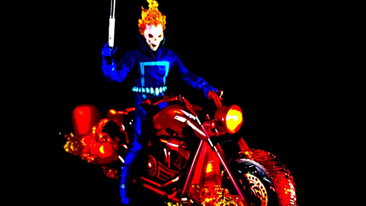 Mezco 1/12th Collective BBTS Exclusive Marvel Comics Classic Ghost Rider Review