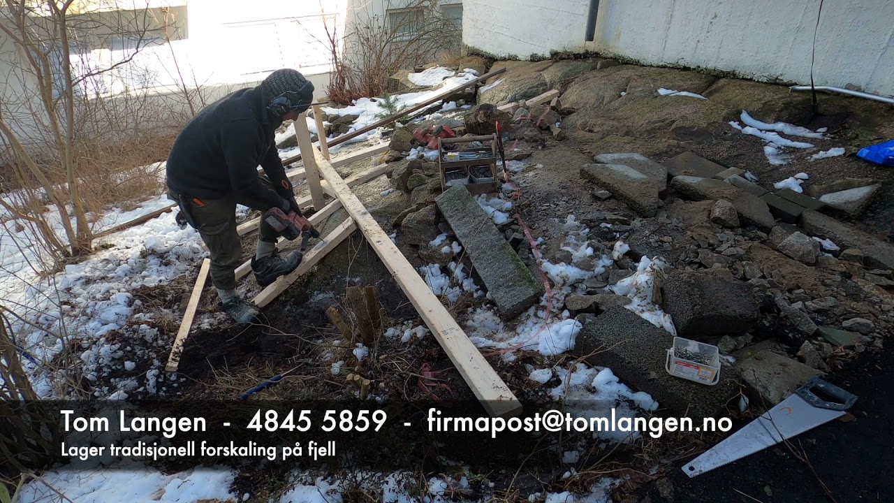 Forskaling p&aring; fjell, tradisjonell forskaling med st&aring;ende bord. Langen forskalingssnekker &oslash;stlandet