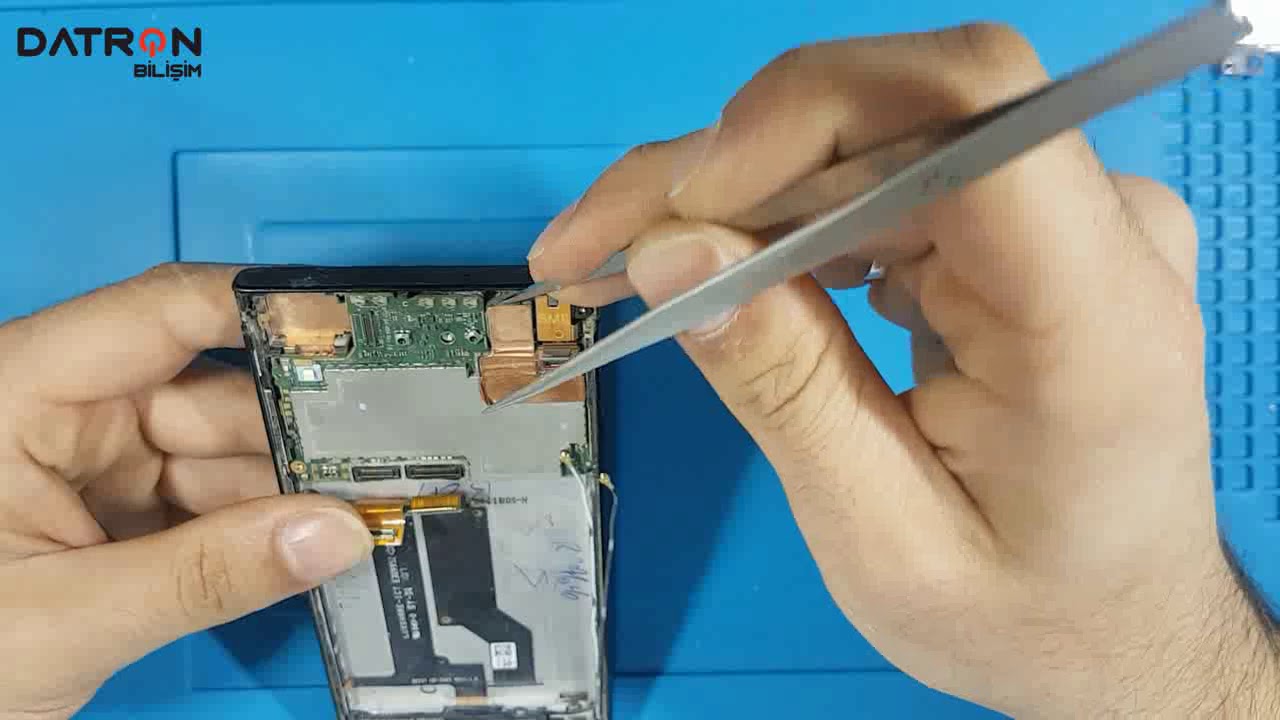 Sony Xperia XA1 Ekran Degişimi Nasıl Yapılır